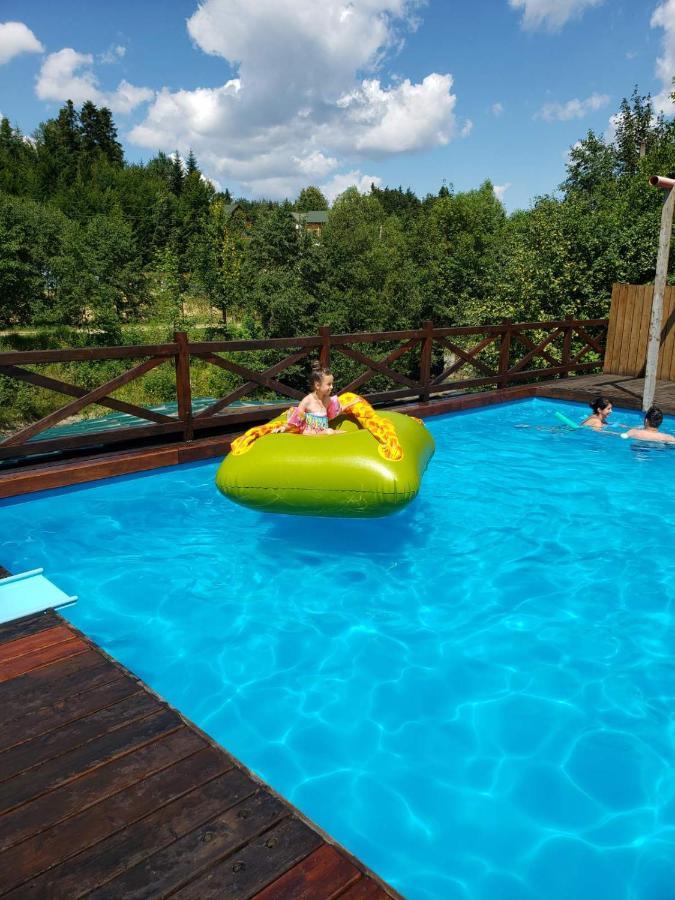 Edelweiss Carpathians Migovo Hotel Exterior foto