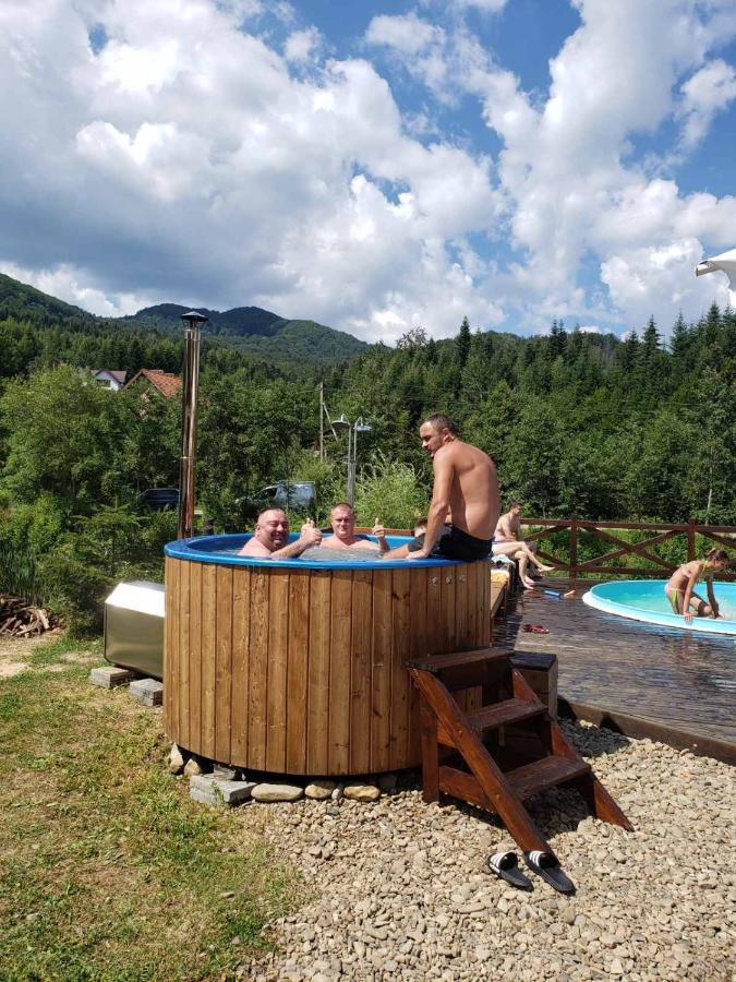 Edelweiss Carpathians Migovo Hotel Exterior foto